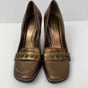 BCBG Girls Sz 8 Vtg Y2K Metallic Pumps Square Toe Curved Heels Studded Flaw